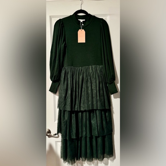 Ivy City Co Green Cosette Dress - Picture 4 of 4